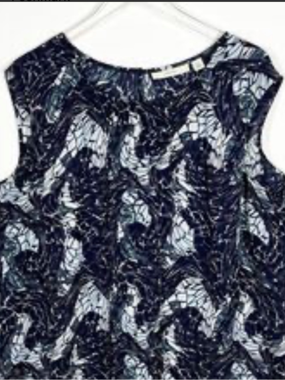 Sojour. Sleeveless Wave-Print Women's Top in Navy and White.  18w